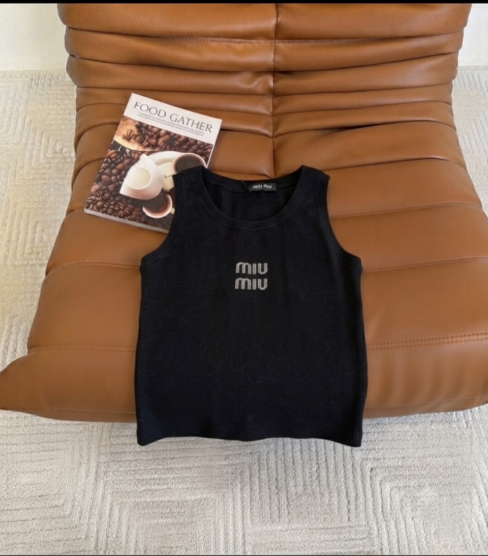 Top miu miu