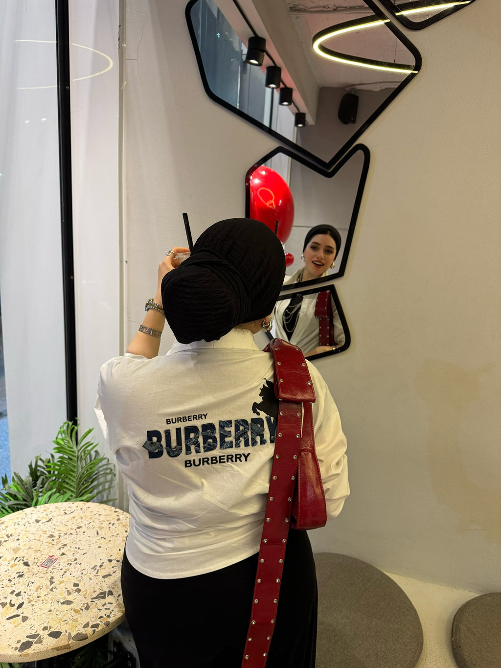 شميز BARBERRY