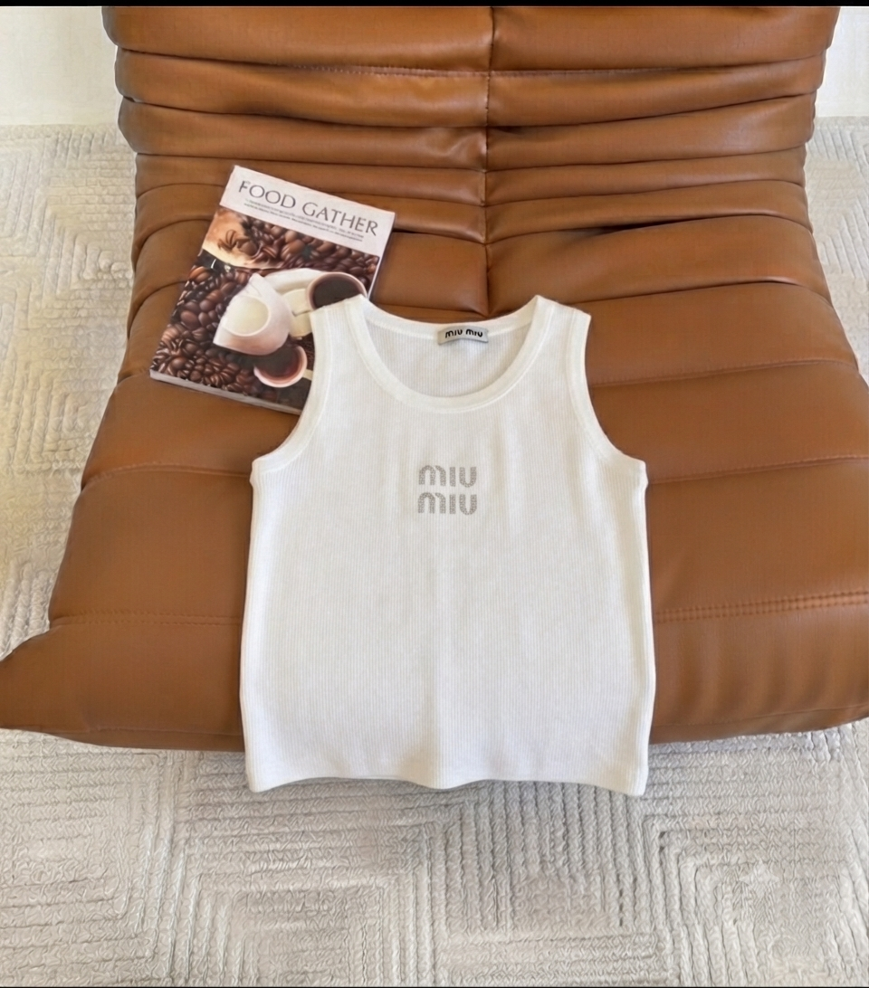 Top miu miu